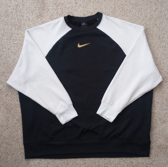 Nike Other - Nike Dri-Fit Crewneck